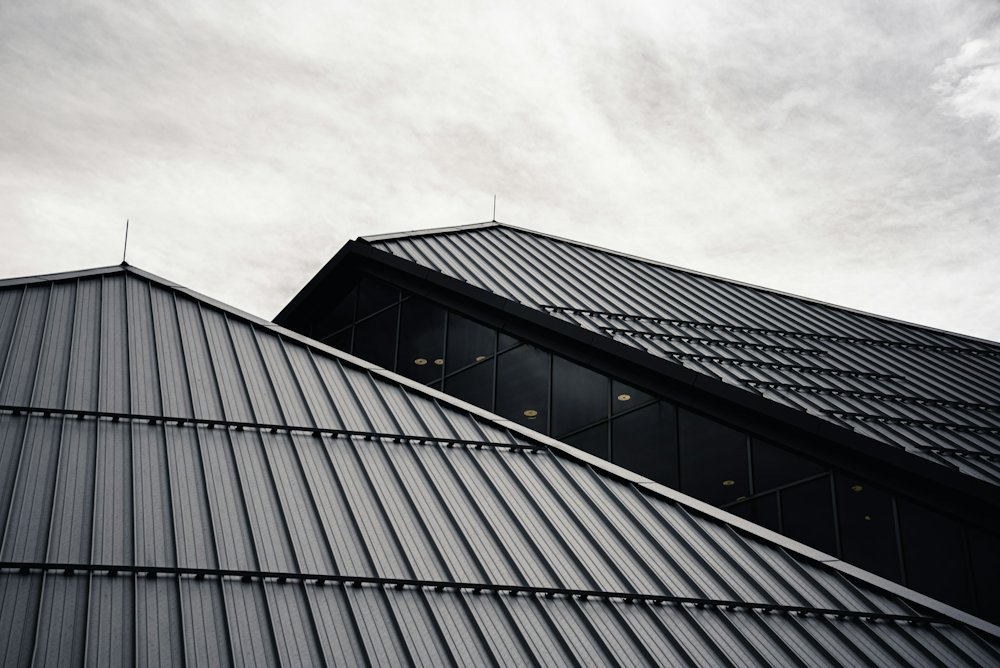 Standing seam metal roof